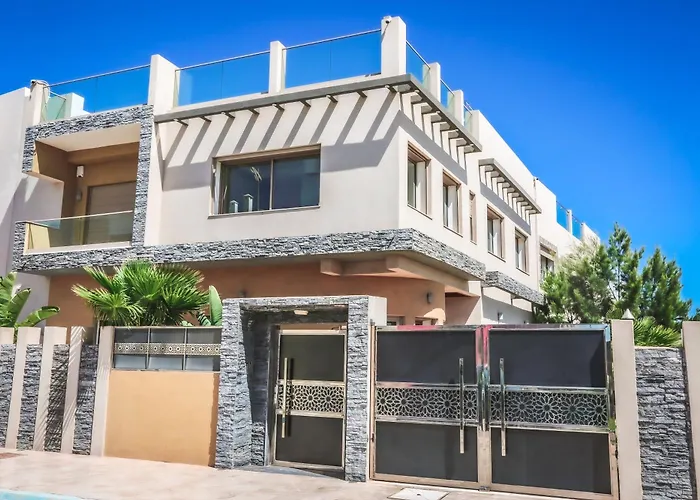 Villa Moderne A 5 Min De La Plage Avec Jardin Et 3 Salons