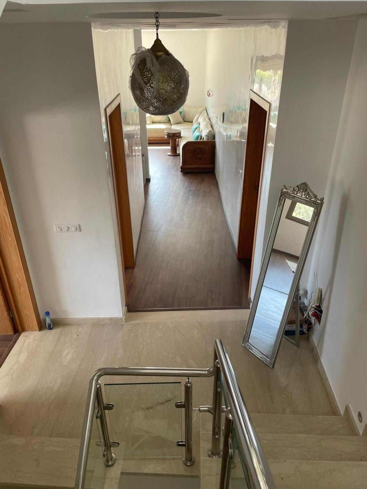 Moderne A 5 Min De La Avec Jardin Et 3 Salons Villa